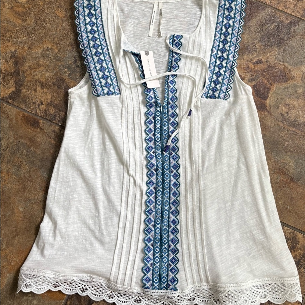 Anthropologie White and Blue Pleated Tank Top with Bib Collar
